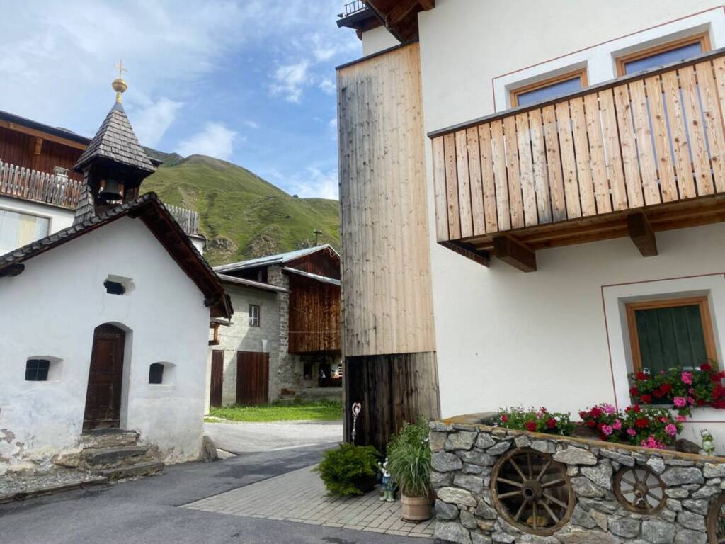 Rifugio Pio XI Ghiacciaio Palla Bianca Trentino Alto Adige escursioni