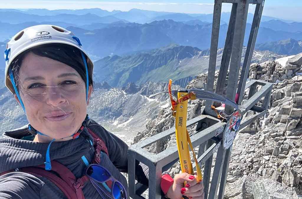 Sulla cima del Carè Alto, a 3465 metri