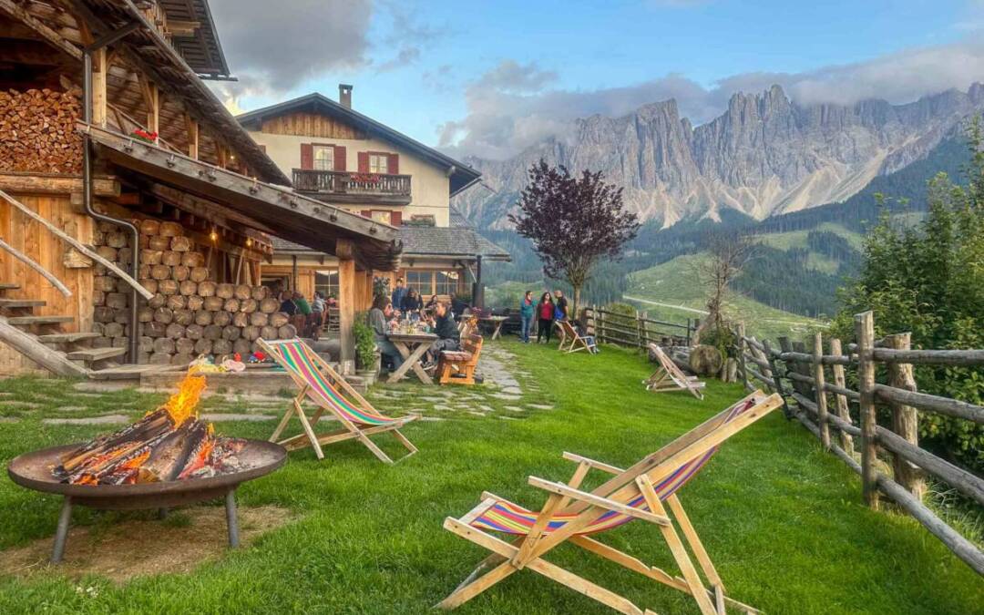 Un bel maso con vista Latemar a Carezza